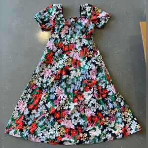 NWOT Old Navy Floral fit and flare midi dress with puff sleeves